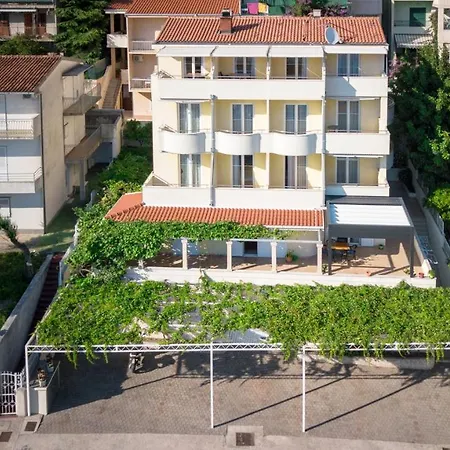 Steko Accomodations Makarska Exterior photo