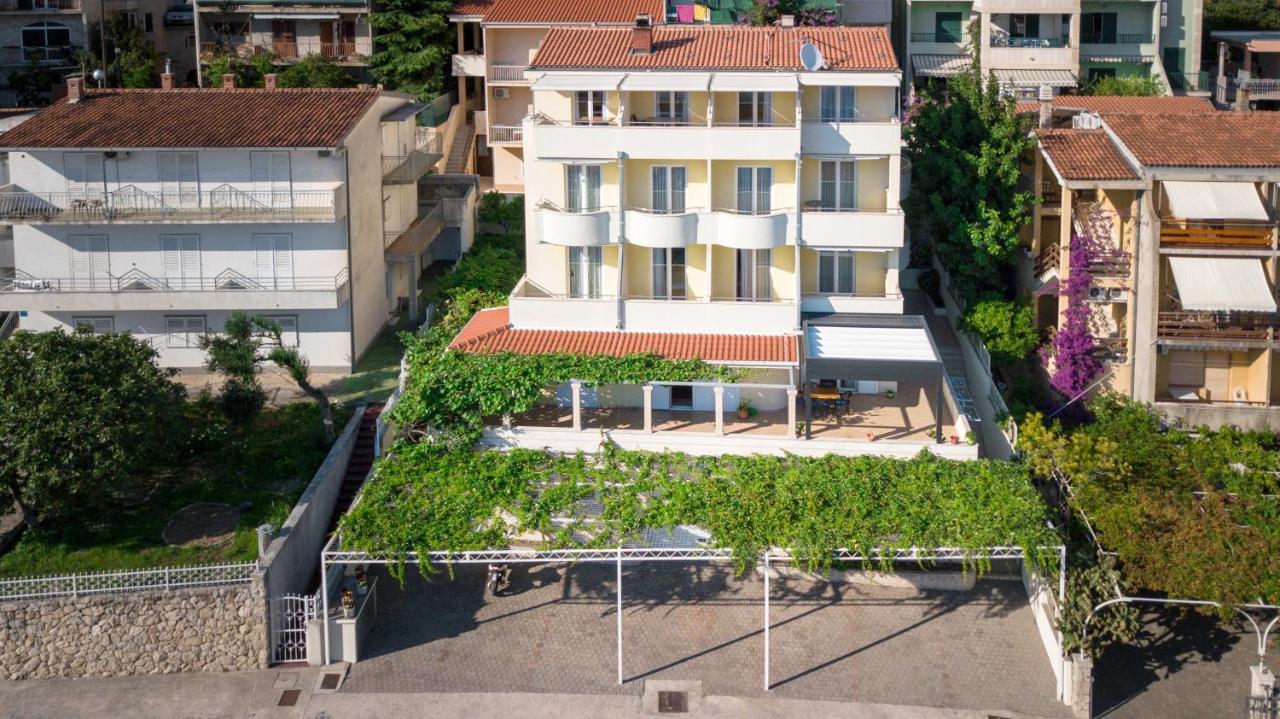 Steko Apartment *